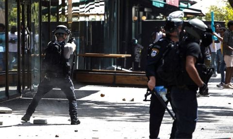 İsrail'de Eritreli Sığınmacılara Polis Müdahalesi