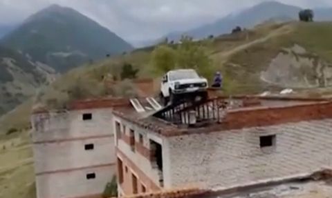 Sosyal Medya Fenomeni Ramazan Nurmagomedov Tehlikeli Şovunda Ölümle Burun Buruna Geldi