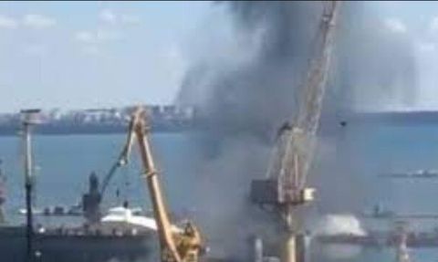 Rusya, Ukrayna'yı Odessa Limanı'nda İHA Saldırısıyla Vurdu