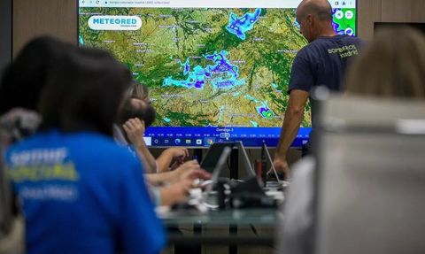 İspanya'da Şiddetli Fırtına: Madrid'de Evde Kalma Çağrısı Yapıldı