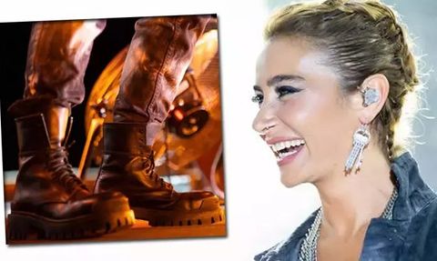 Sıla Kurtuluş Şenliklerinde Coşturdu