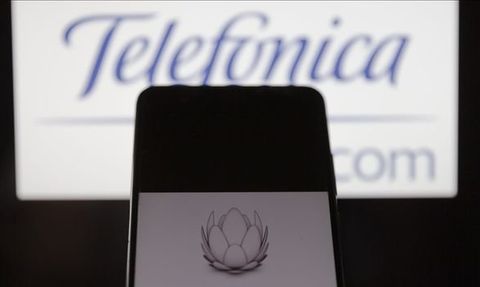 STC Group, İspanyol Telefonica'nın Yüzde 9,9'unu Satın Aldı