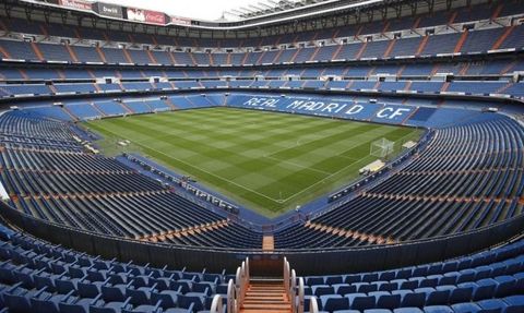 Real Madrid Yenilenen Santiago Bernabeu Stadyumu'nda İlk Maçına Çıktı