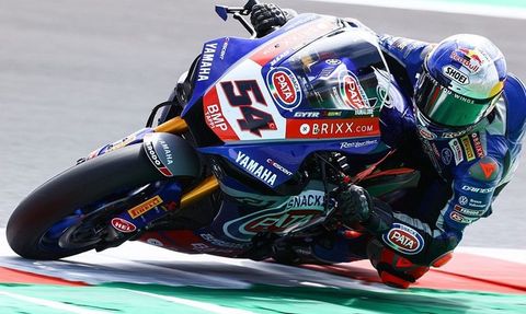 Toprak Razgatlıoğlu Magny Course Pistinde İlk Yarışı Kazandı