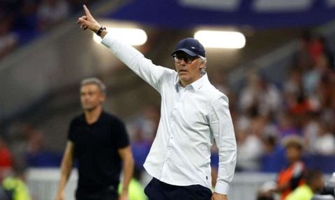 Olimpik Lyon, Teknik Direktör Laurent Blanc ile Yollarını Ayırdı