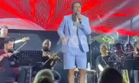 Mahsun Kırmızıgül'ün Sıra Dışı Konser Performansı