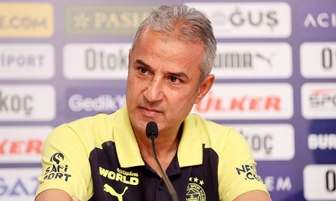 Fenerbahçe'de İsmail Kartal Özel Gecede Konuştu