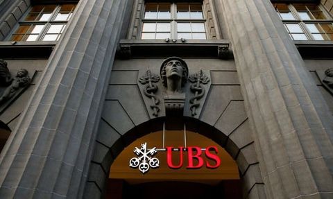 UBS, Credit Suisse Devralmasının Avantajlarını Kullanarak Uluslararası Yatırımcıları Kazanmaya Çalışıyor