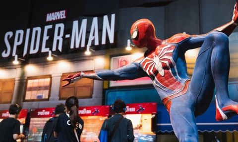 Tom Holland, Harry Maguire'a Destek Verdi