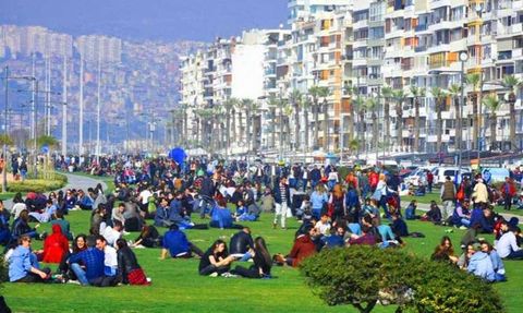 Dünya Nüfusu: Geçmişteki İnsan Sayısı Günümüzdeki İnsan Sayısını Geçti mi?