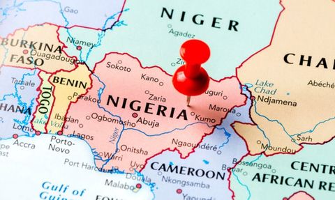 Nijerya'da Yasa Dışı Petrol Rafinerileri İmha Edildi