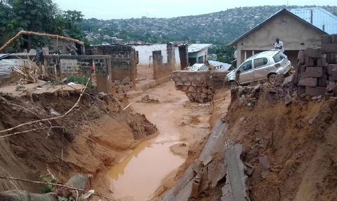 Demokratik Kongo Cumhuriyeti'nde Toprak Kayması: 17 Kişi Hayatını Kaybetti