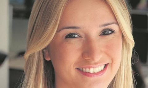 Ünlü Oyuncu İnci Demirkaya Birant'ın Yüz Yogası Macerası