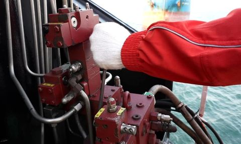 Qinhuangdao 32-6 Petrol Sahası'nda Bininci Ham Petrol Tankeri İşlemden Geçti