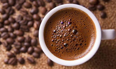 Kahveyi Yanlış Pişiriyormuşuz! İşte Köpüklü Türk Kahvesi Yapmanın Püf Noktaları