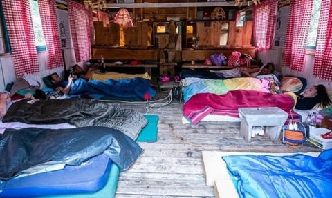 Karadağ'da Uzun Yatma Yarışması 46 Gündür Devam Ediyor