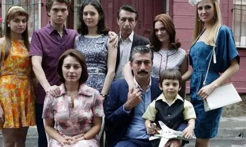 Öyle Bir Geçer Zaman Ki'nin Efsane İsmi Yeni Mesleğiyle Şaşırttı