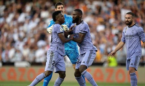 Vinicius Junior ırkçılık davası için ifade verdi