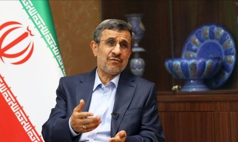 İran'ın eski cumhurbaşkanı Ahmedinejad'ın Guatemala'ya gitmesi engellendi