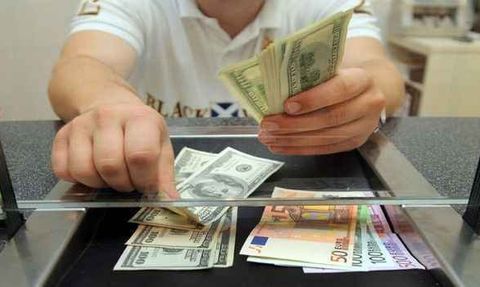 Serbest Piyasada Dolar ve Euro Fiyatları