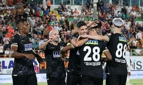 Corendon Alanyaspor, Fatih Karagümrük'ü 2-1 Mağlup Etti