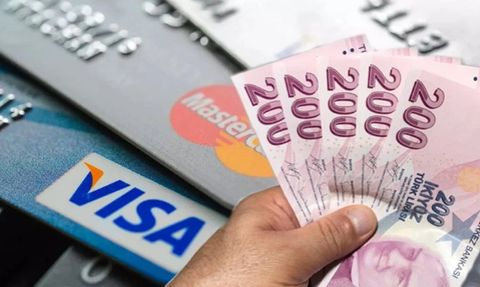 Kredi Kartı Kullanıcılarına Kötü Haber: Faiz Oranları Artıyor!