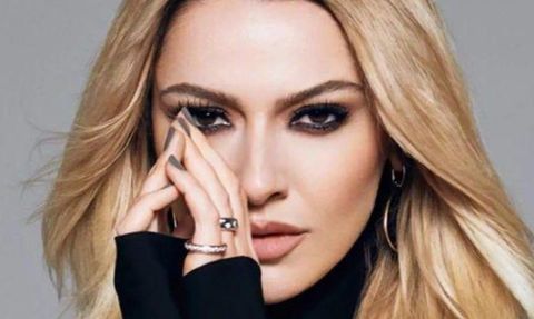 Hadise Konserinde Göz Yaşlarına Boğuldu
