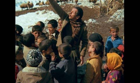 İstanbul Kadıköy Belediyesi Sinematek/Sinemaevi, Erden Kıral'ın 'Hakkâri’de Bir Mevsim' filmini restore etti