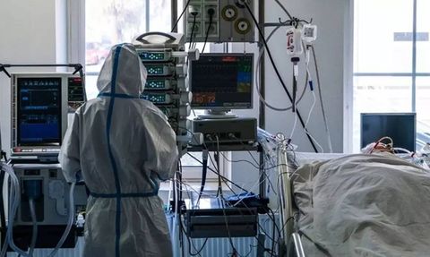 Hızla Yayılan Kırmızı Göz Hastalığı Okullarda Patlak Veriyor