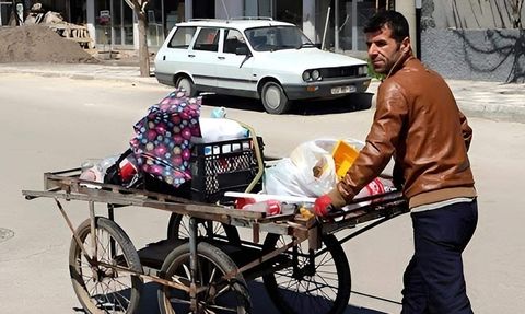 Çöpünüz ALTIN değerinde! Hurdacılar fellik fellik onu arıyor gramı 1.650 TL değerinde havada kapışılıyor