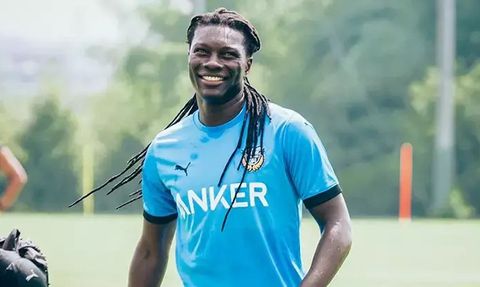 Bafetimbi Gomis Japonya'da Beklentileri Karşılayamadı