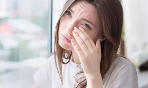 Göz Kuruluğu Sjögren Sendromunun Belirtisi Olabilir