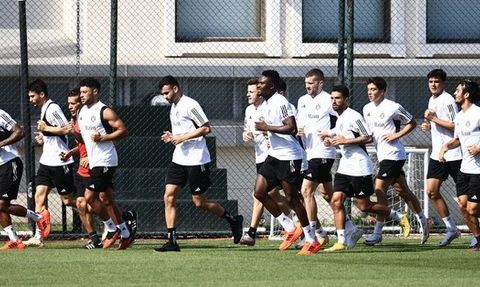 Beşiktaş Nevzat Demir Tesisleri'nde Antrenman Yaptı