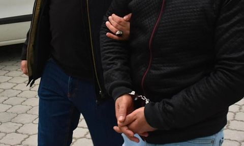 Fransa'da Selam Veren Kadın Gözaltına Alındı