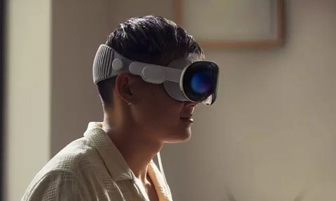 Apple Vision Pro'nun Daha Ucuz Bir Versiyonu Geliyor