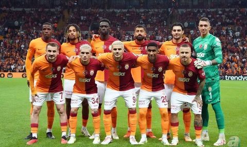 Galatasaray, Trendyol Süper Lig ve UEFA Şampiyonlar Ligi'nde İyi Performans Sergiliyor