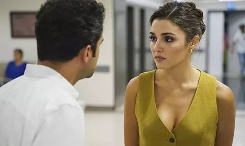 Hande Erçel'in Eleştirilere Cevabı: 'Kendi Ülkemde Bu Meslekte Var Olabilmek İçin Çok Savaşıyorum'