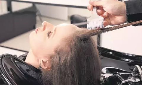 ABD FDA, Saç Düzleştirici Ürünlerin Kanser Riskini Yükselttiği İçin Yasaklamayı Planlıyor