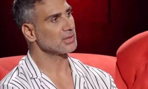 Doğuş, Ailesiyle Mutlu Pozunu Paylaştı