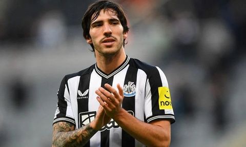 İtalyan Futbolcu Sandro Tonali Bahis Soruşturması Nedeniyle 10 Ay Men Edildi