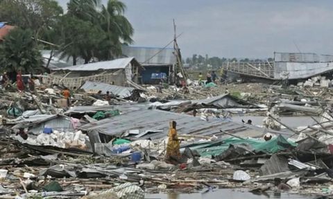 Bangladeş'te 1,5 Milyon Kişi Hamoon Siklonu Fırtınasında Tahliye Edildi