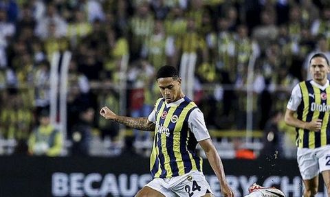 Fenerbahçe'nin Hollandalı sol beki Jayden Oosterwolde'ye İtalyan kulüpleri talip