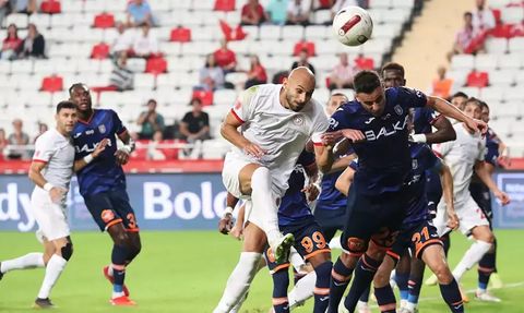 Antalyaspor, Başakşehir'i 1-0 Mağlup Etti
