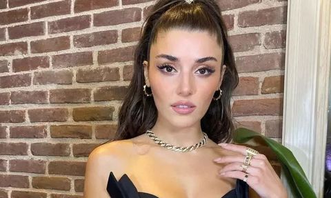 Hande Erçel, Cumhuriyet Bayramı'nda İstanbul'da Kutlamalara Katıldı