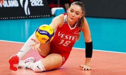 Zehra Güneş ve Ebrar Karakurt: Türk Voleybolunun Parlayan Yıldızları