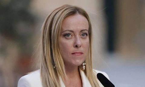 Rus Komedyenler İtalyan Başbakanı Giorgia Meloni'yi Tuzağa Düşürdü