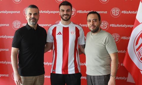 Antalyaspor'dan Yeni Kaleci Transferi: Abdullah Yiğiter