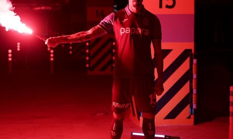 Trabzonspor, Stefan Savic ile 3 Yıllık Anlaşma İmzaladı