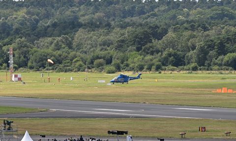 Türkiye'nın İlk Yerli Helikopteri GÖKBEY, İngiltere semalarında Uçuş Gösterisi Gerçekleştirdi