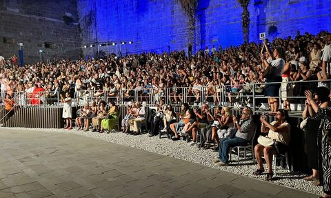 Bodrum Bale Festivali'nde 'Güldestan' Seyirciyle Buluştu
